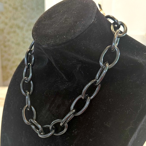 TOVA Black-Coated Metal Link Necklace - Picture 11 of 13